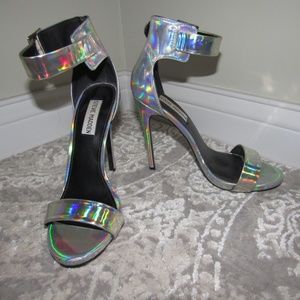 Steve Madden Iridescent Silver Heels